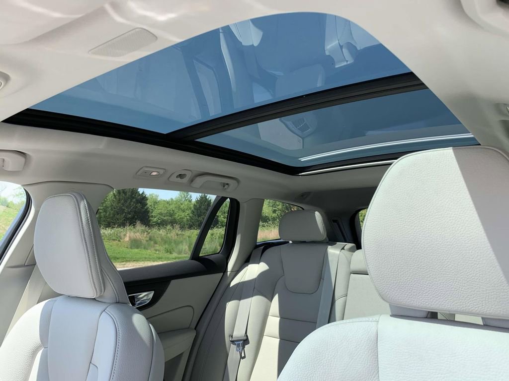 New 2025 Volvo V60 B5 Cross Country Plus w/ Protection Package Premier image 6