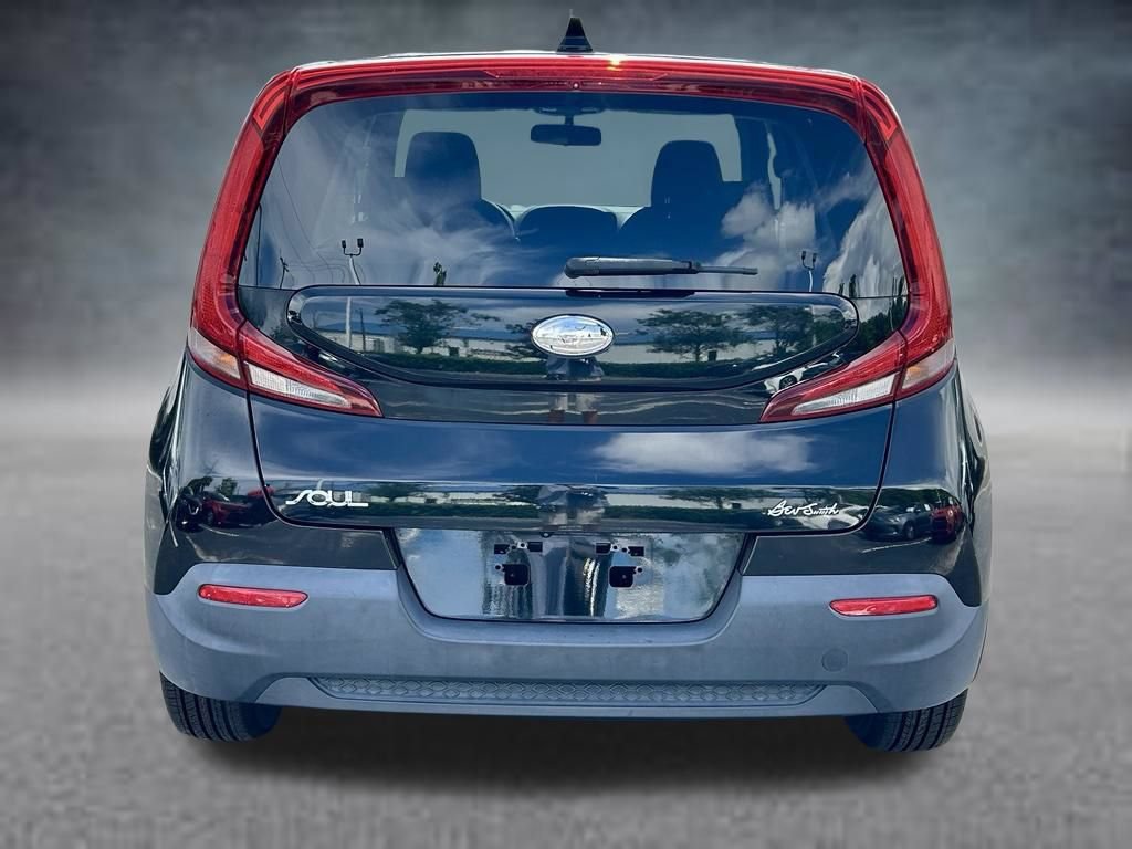 Used 2020 Kia Soul LX FWD image 7