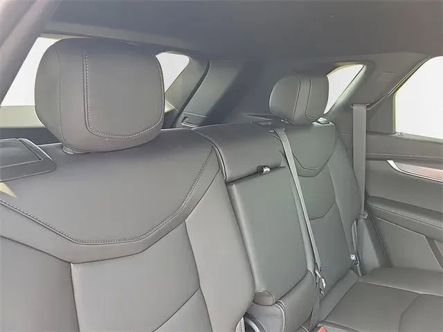 New 2024 Cadillac XT5 Luxury image 21