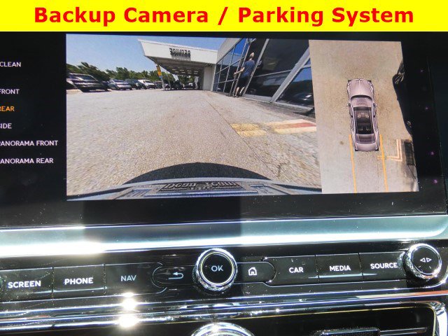 Used 2024 Bentley Flying Spur W12 image 15