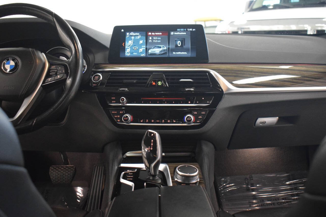 Used 2018 BMW 540i RWD image 48