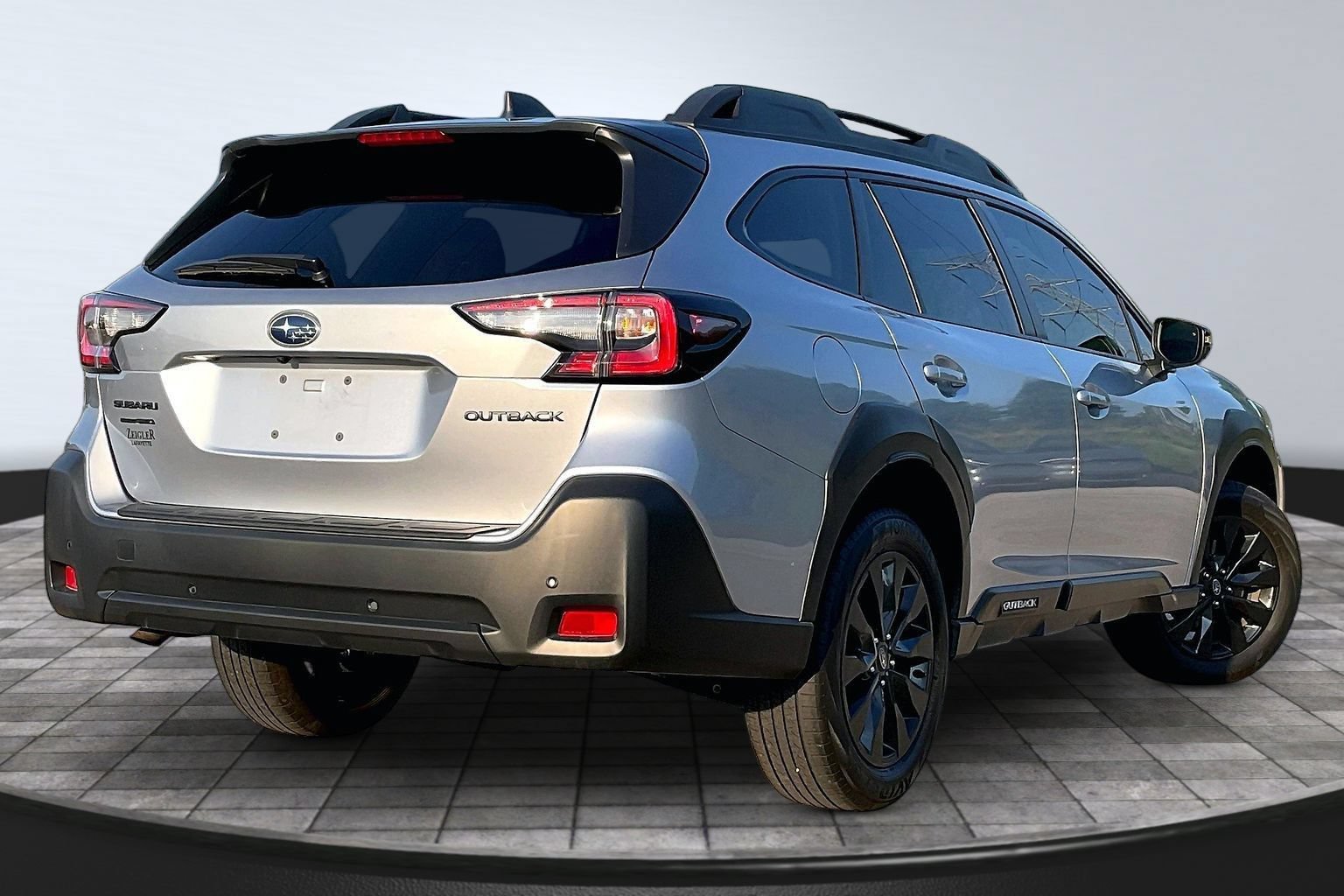 Certified 2024 Subaru Outback Onyx Edition AWD/4WD image 2