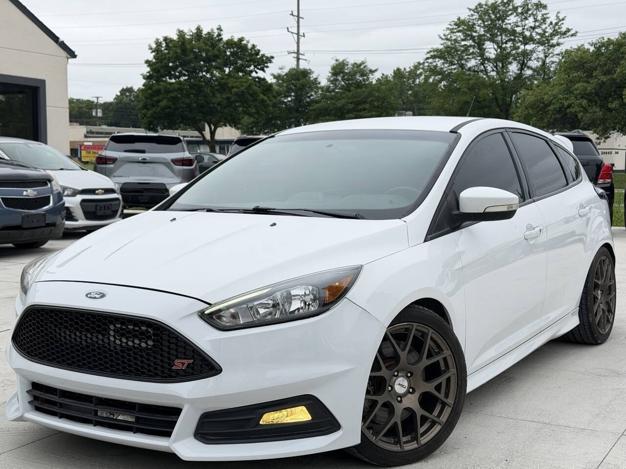 Used 2016 Ford Focus ST FWD image 4