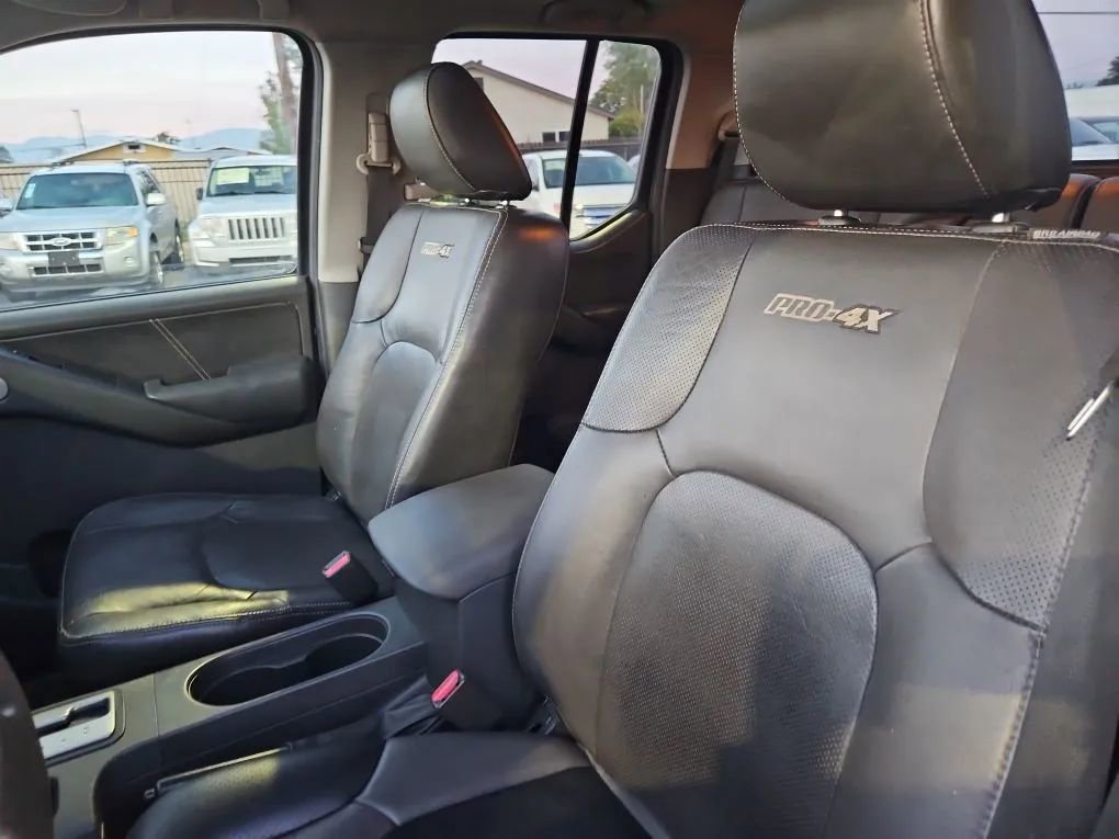 Used 2014 Nissan Frontier PRO-4X w/ Pro-4x Luxury Package AWD/4WD image 32