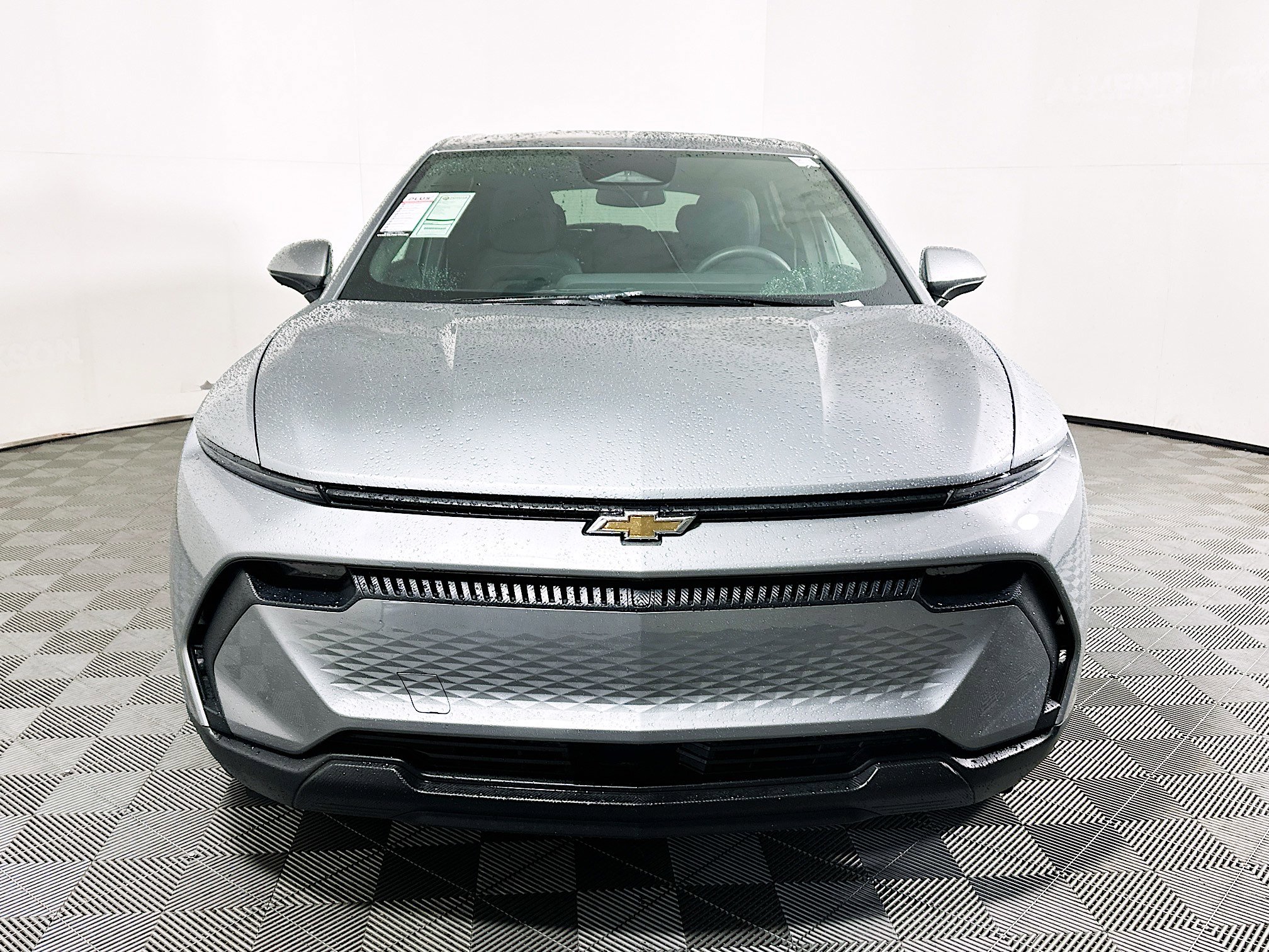 Used 2025 Chevrolet Equinox EV LT FWD image 8