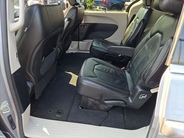 Certified 2020 Chrysler Pacifica Touring-L FWD image 20