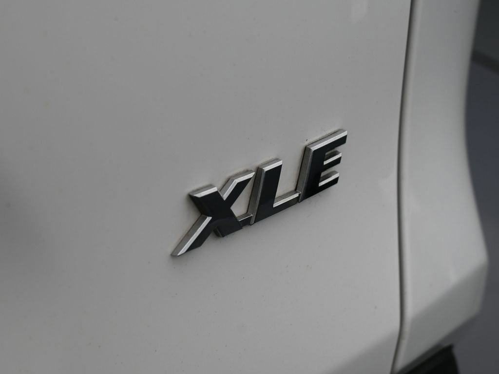 Used 2023 Toyota RAV4 XLE image 35