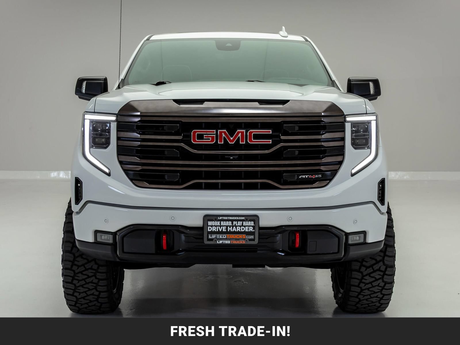 Used 2023 GMC Sierra 1500 AT4X AWD/4WD image 4