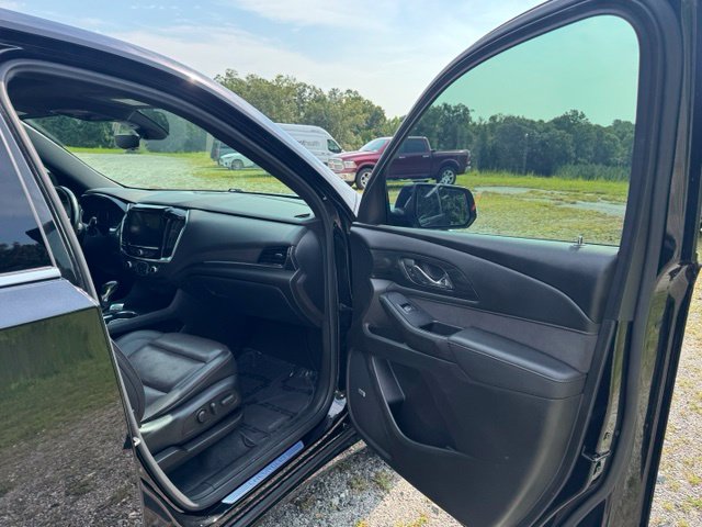 Used 2022 Chevrolet Traverse High Country AWD/4WD image 19
