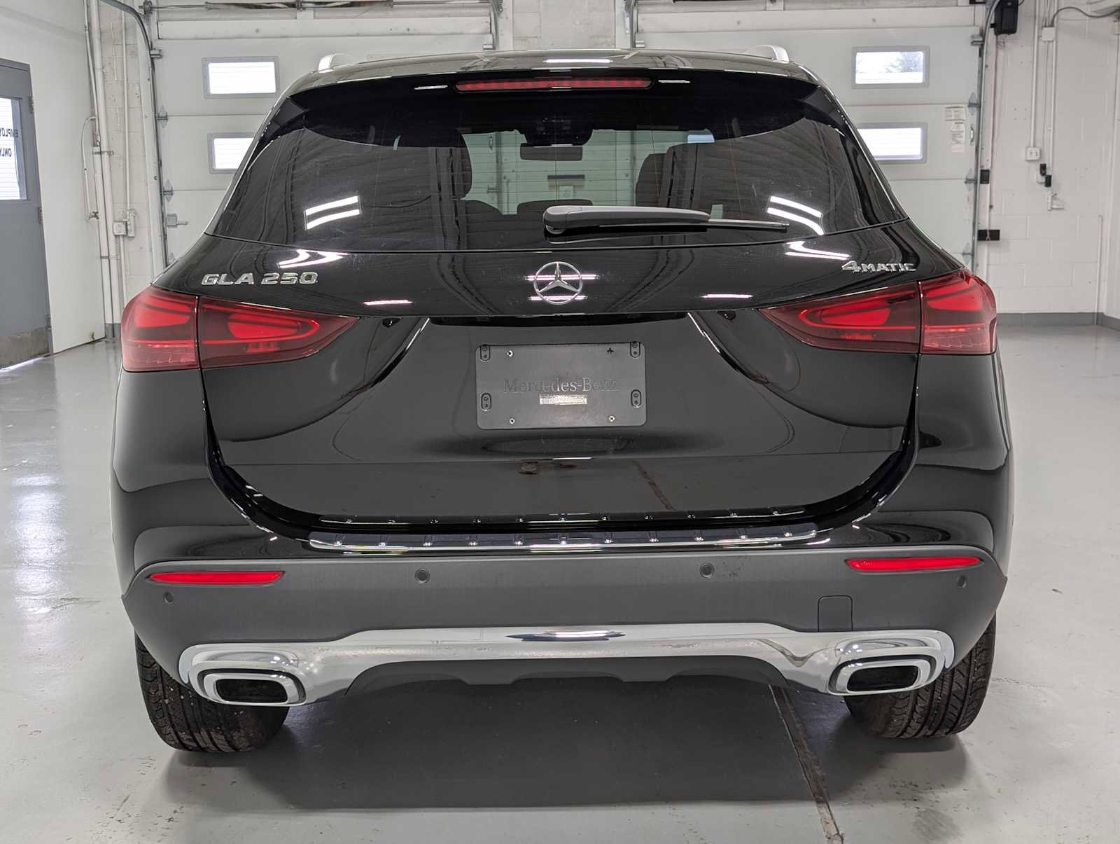Certified 2025 Mercedes-Benz GLA 250 4MATIC image 9