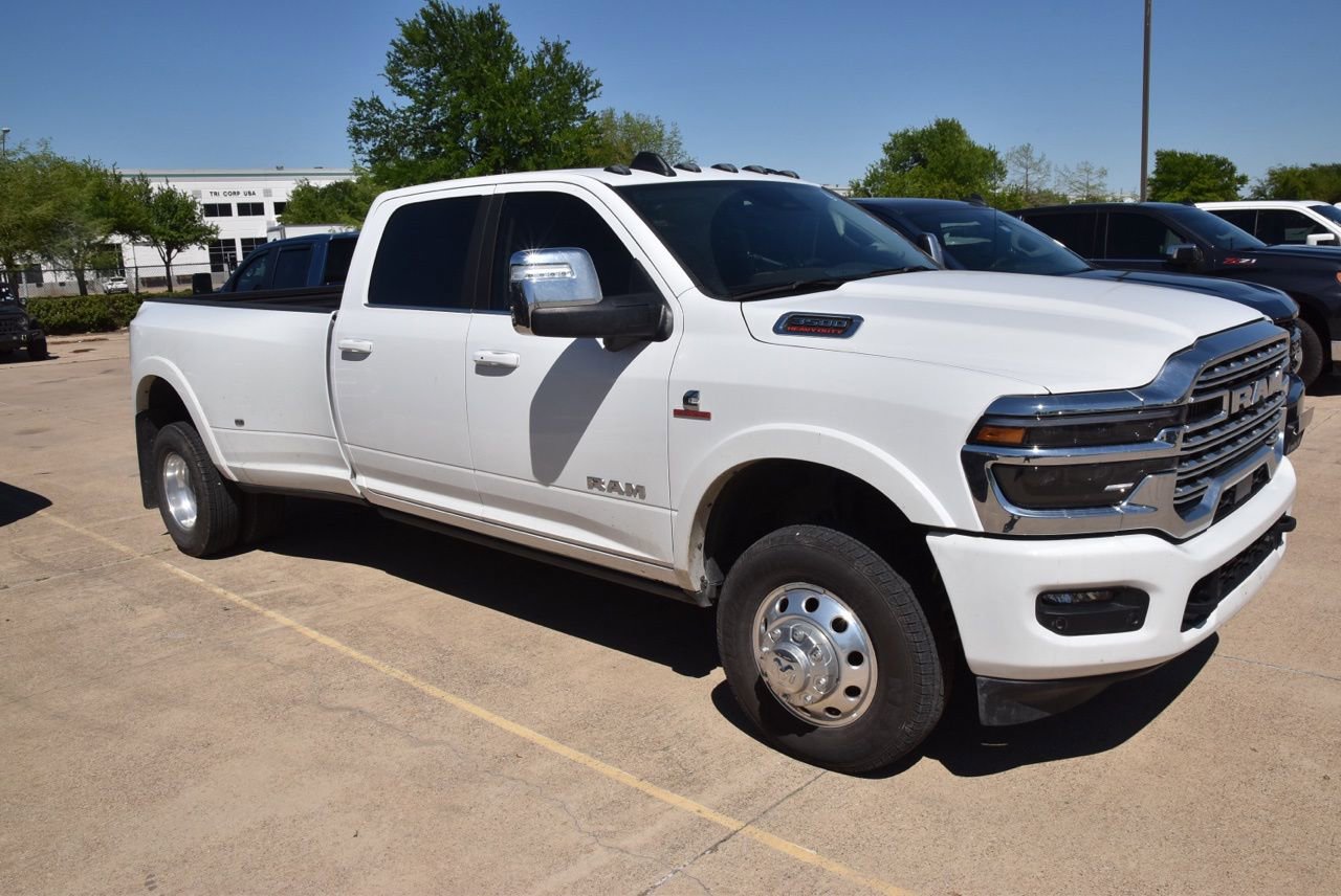 Used 2025 RAM 3500 Longhorn image 4