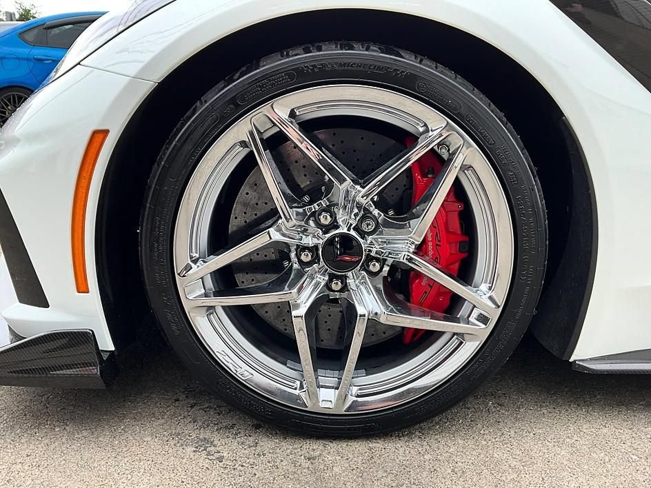 Used 2019 Chevrolet Corvette ZR1 RWD image 11