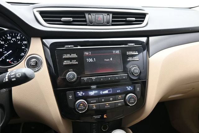 Used 2016 Nissan Rogue SV FWD image 44