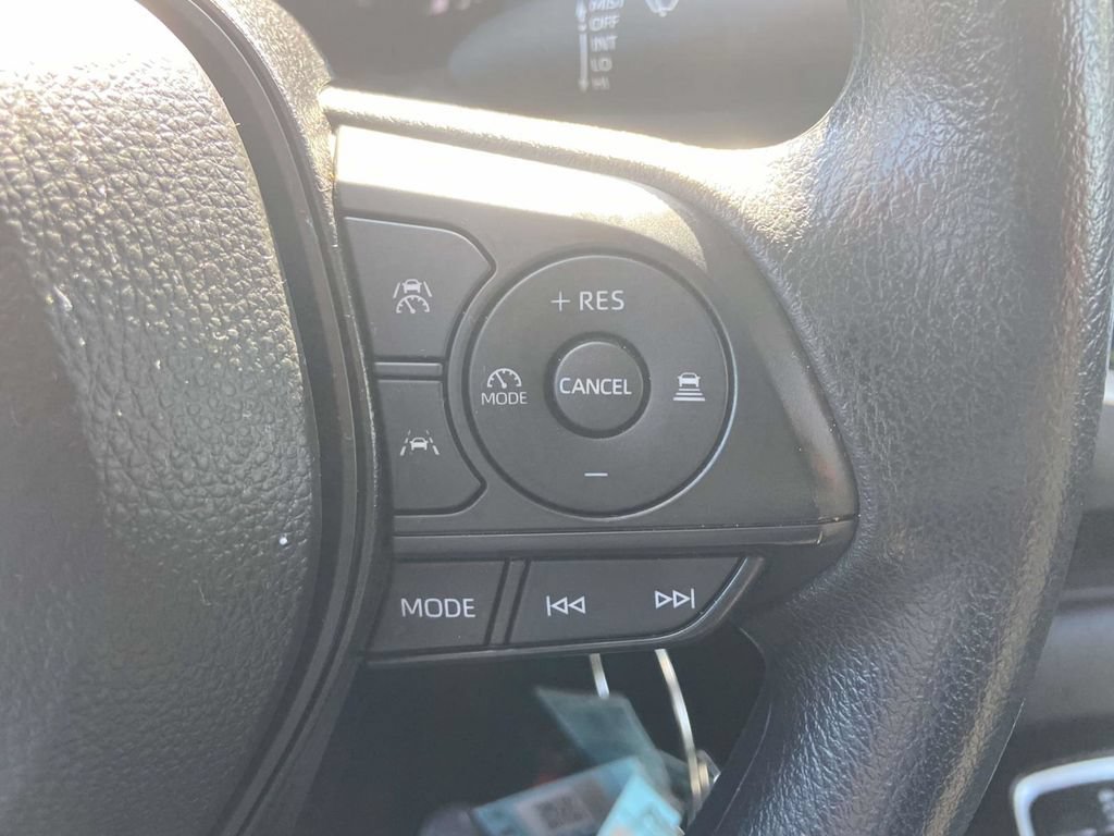 Used 2026 Toyota Corolla LE FWD image 24