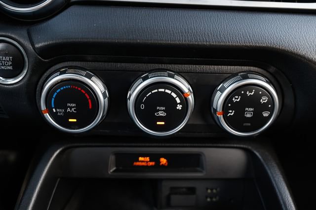 Used 2017 FIAT 124 Spider Classica image 29