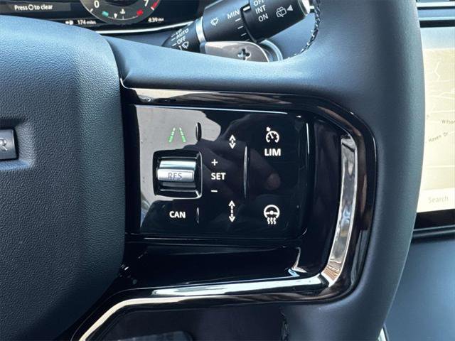 Used 2025 Land Rover Range Rover Evoque Dynamic SE image 20