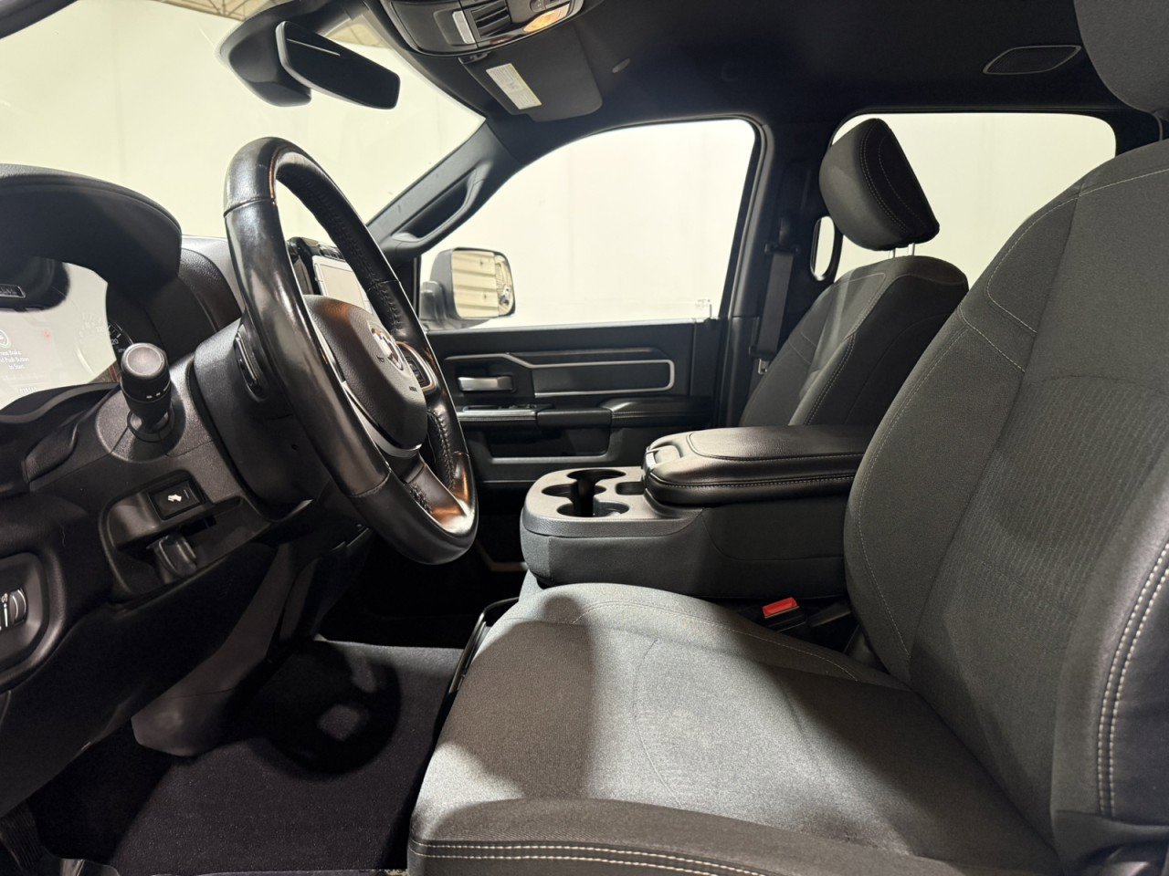 Used 2020 RAM 3500 Big Horn w/ Level 2 Equipment Group image 15