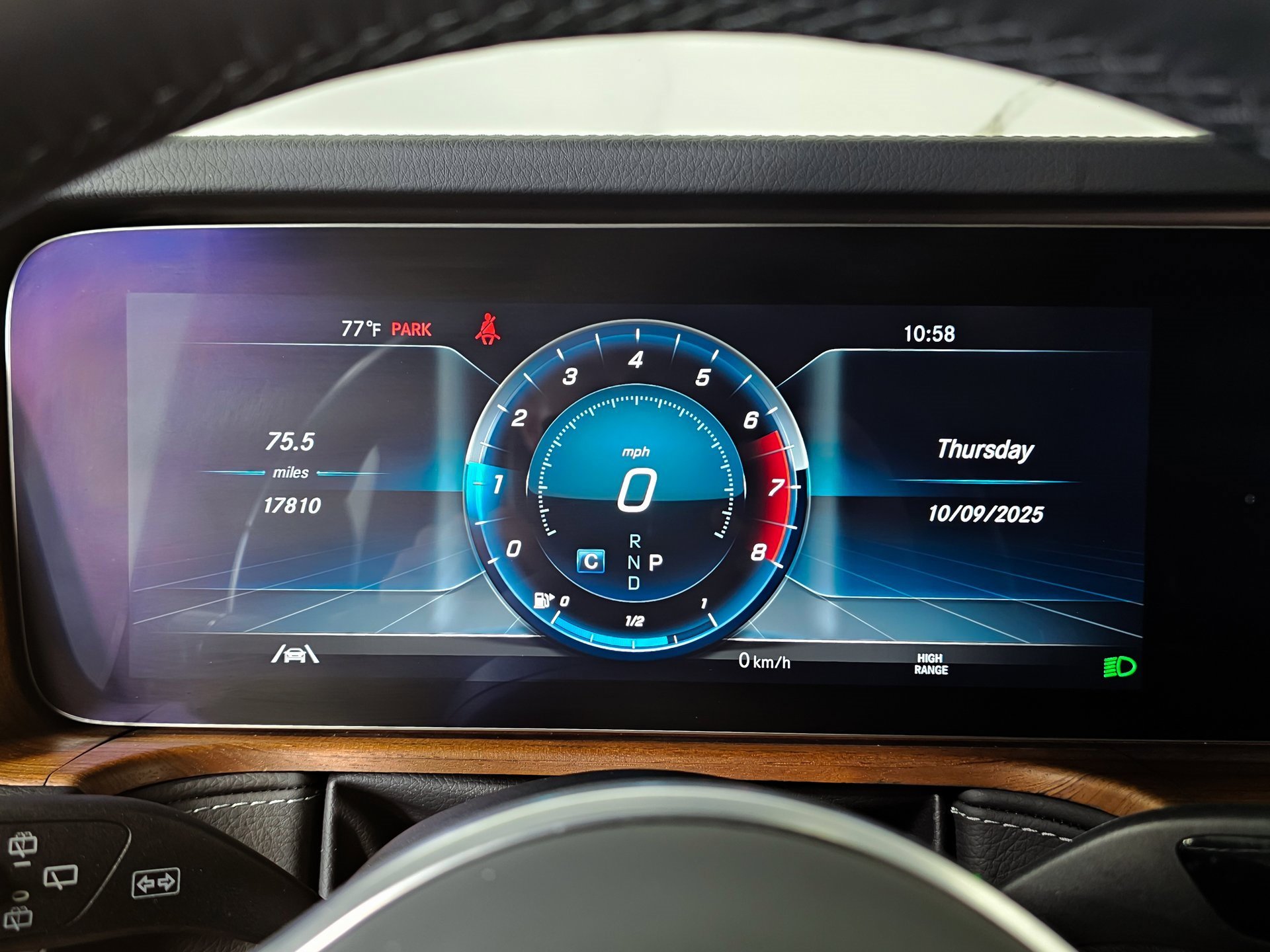 Used 2023 Mercedes-Benz G 550 image 35