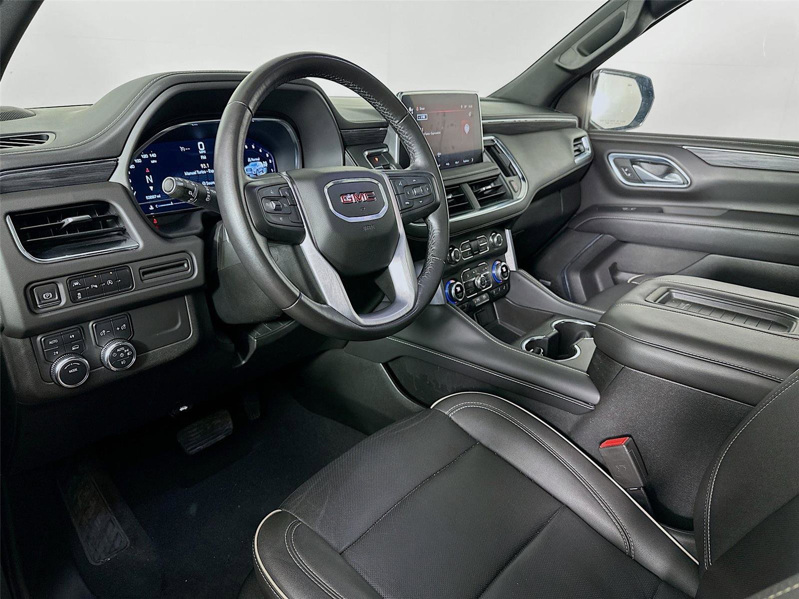 Used 2023 GMC Yukon SLT image 9