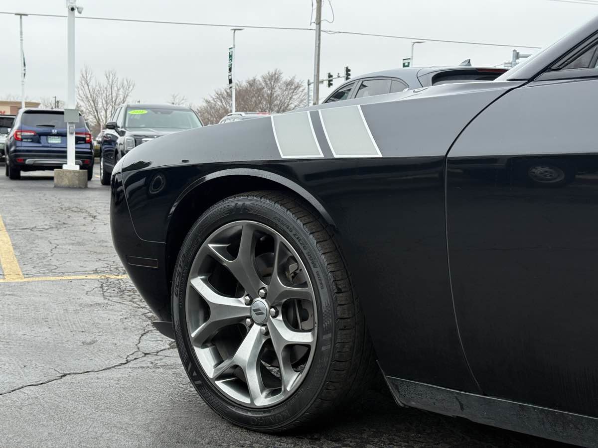 Used 2017 Dodge Challenger SXT Plus image 11