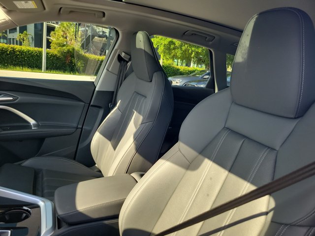 Certified 2025 Audi Q5 Premium AWD/4WD image 16