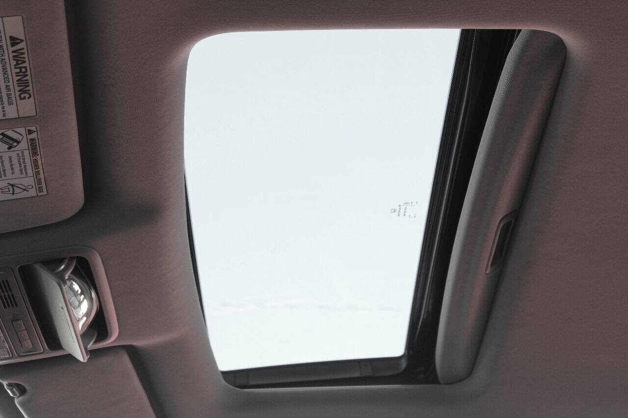 Used 2016 Honda Pilot EX-L image 9