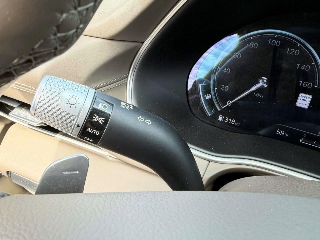 Certified 2023 Genesis GV80 2.5T w/ Prestige 20" Package image 24