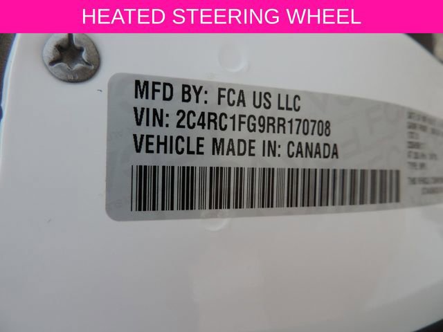 Used 2024 Chrysler Pacifica Touring FWD image 16