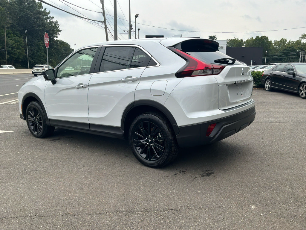 New 2025 Mitsubishi Eclipse Cross LE AWD/4WD image 8