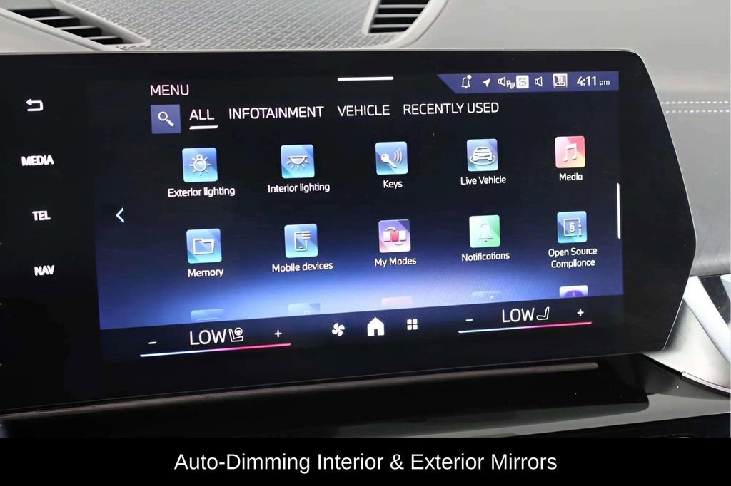 Used 2025 BMW X2 xDrive28i AWD/4WD image 19