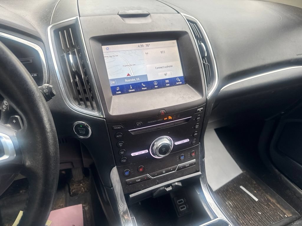 Used 2019 Ford Edge Titanium w/ Equipment Group 301A AWD/4WD image 12