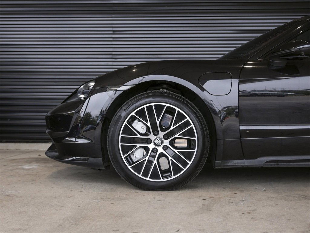 Certified 2020 Porsche Taycan Turbo image 12