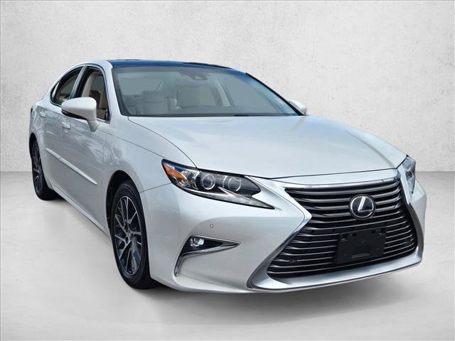 Used 2017 Lexus ES 350 w/ Luxury Package FWD video 3