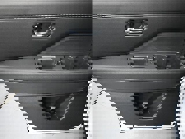 New 2026 Nissan Pathfinder SL image 23