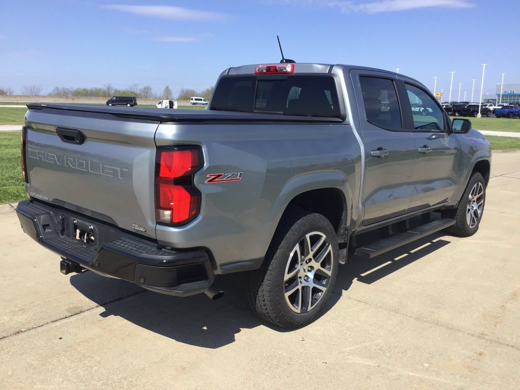 Used 2024 Chevrolet Colorado Z71 w/ Z71 Convenience Package 2 AWD/4WD image 6