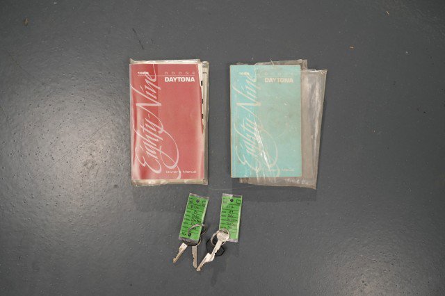 Used 1989 Dodge Daytona Shelby image 94