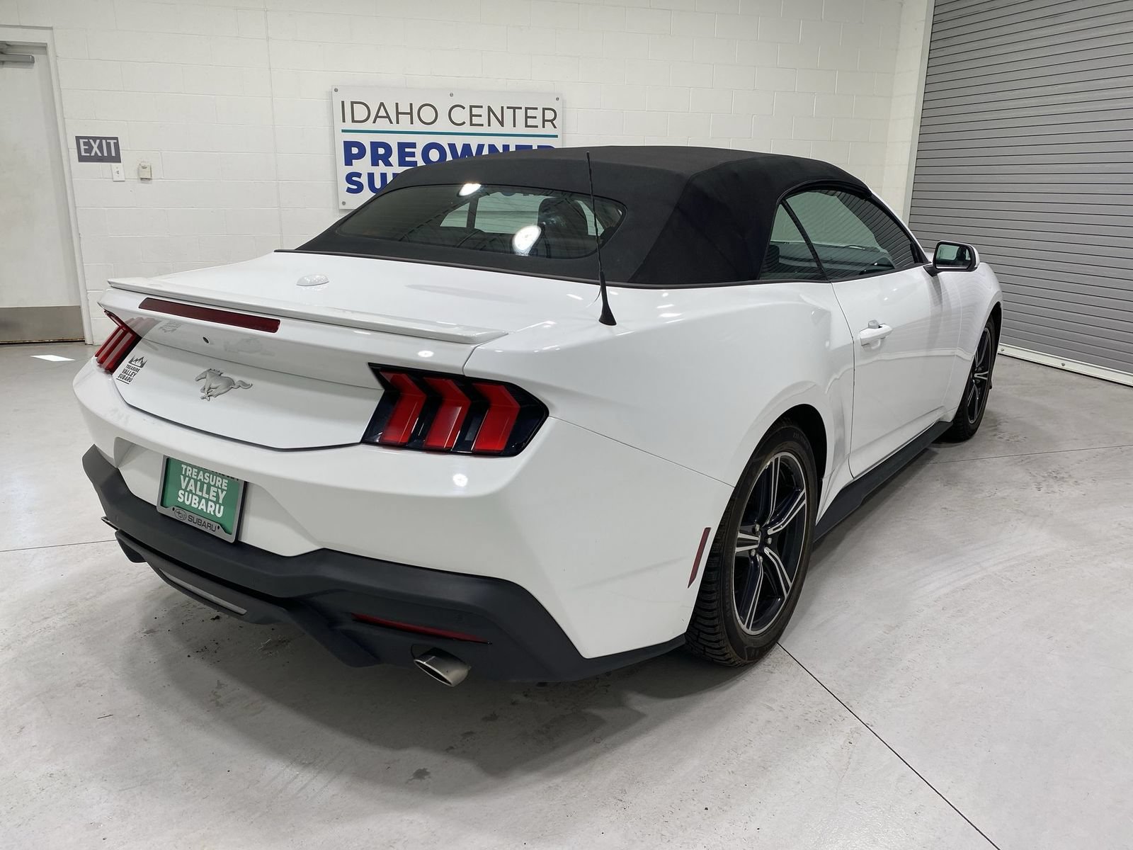 Used 2024 Ford Mustang Premium RWD image 8