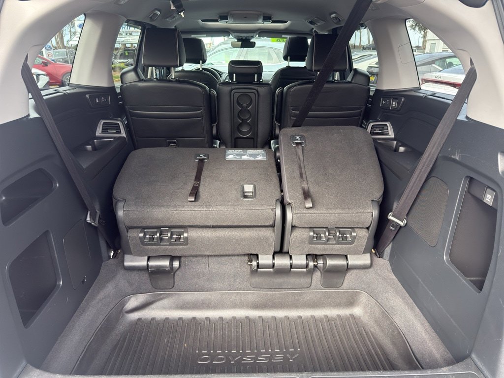 Used 2023 Honda Odyssey Elite image 22