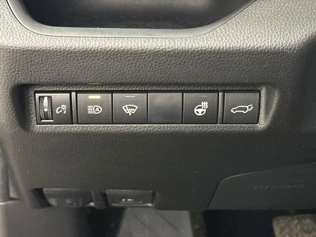 Used 2020 Toyota RAV4 XLE w/ Convenience Package image 19