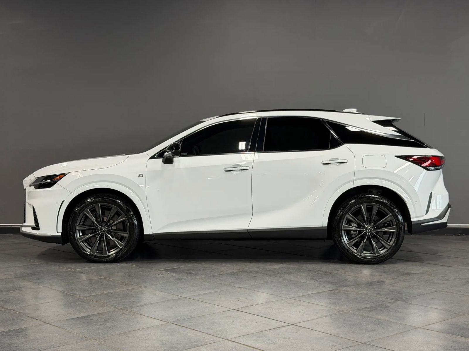 Used 2024 Lexus RX 350 F Sport w/ Convenience Package AWD/4WD image 8