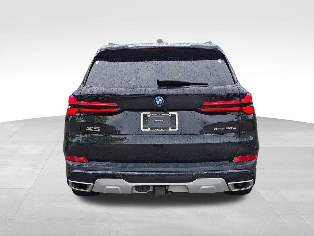 Used 2024 BMW X5 xDrive50e w/ Premium Package AWD/4WD image 5