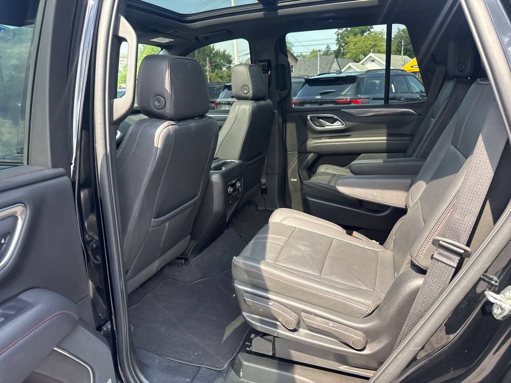 Used 2022 Chevrolet Tahoe RST w/ Luxury Package AWD/4WD image 19