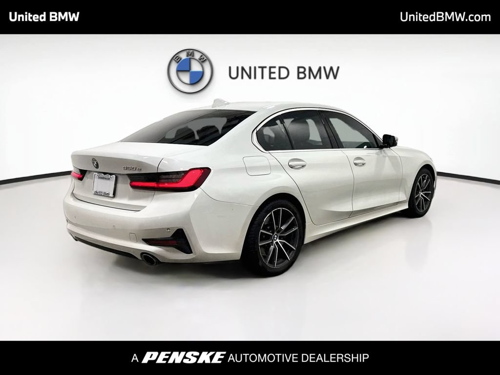 Used 2021 BMW 330e w/ Premium Package RWD image 5