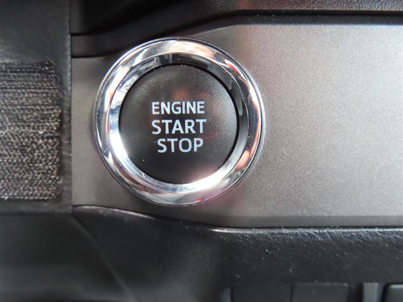 Used 2021 Toyota Tacoma TRD Off-Road image 17