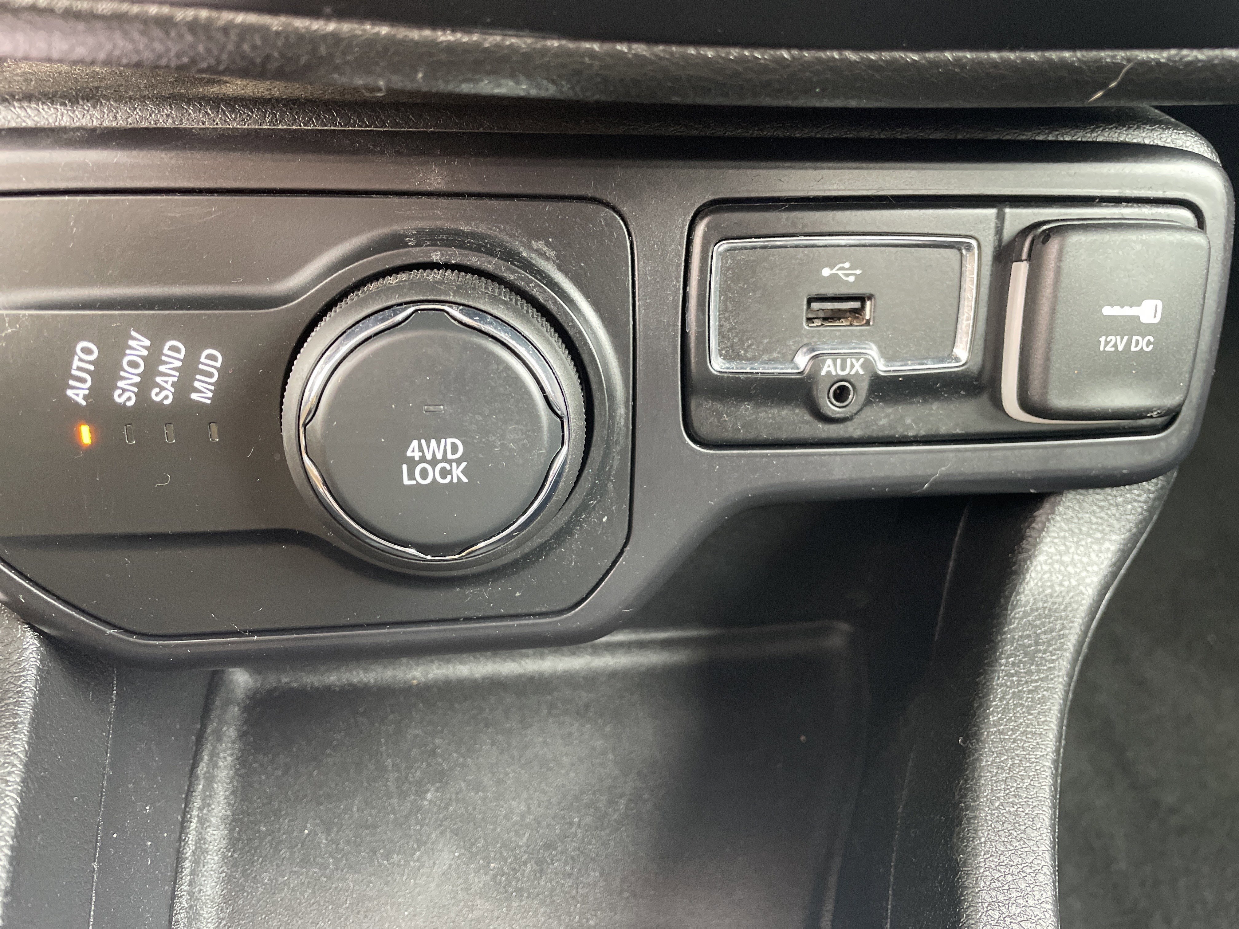 Used 2019 Jeep Renegade Sport w/ Sport Appearance Group image 24