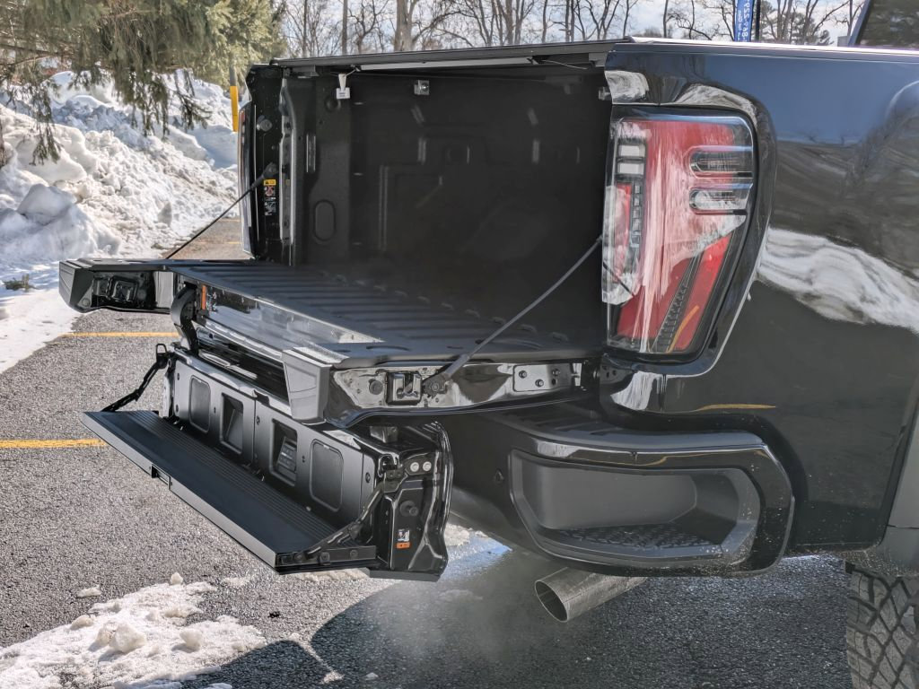 New 2026 GMC Sierra 2500 AT4X w/ Snow Plow Prep/Camper Package AWD/4WD image 35