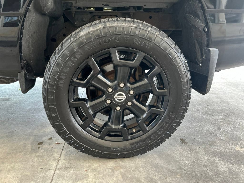 Used 2018 Nissan Titan SV w/ SV Convenience Package AWD/4WD image 19