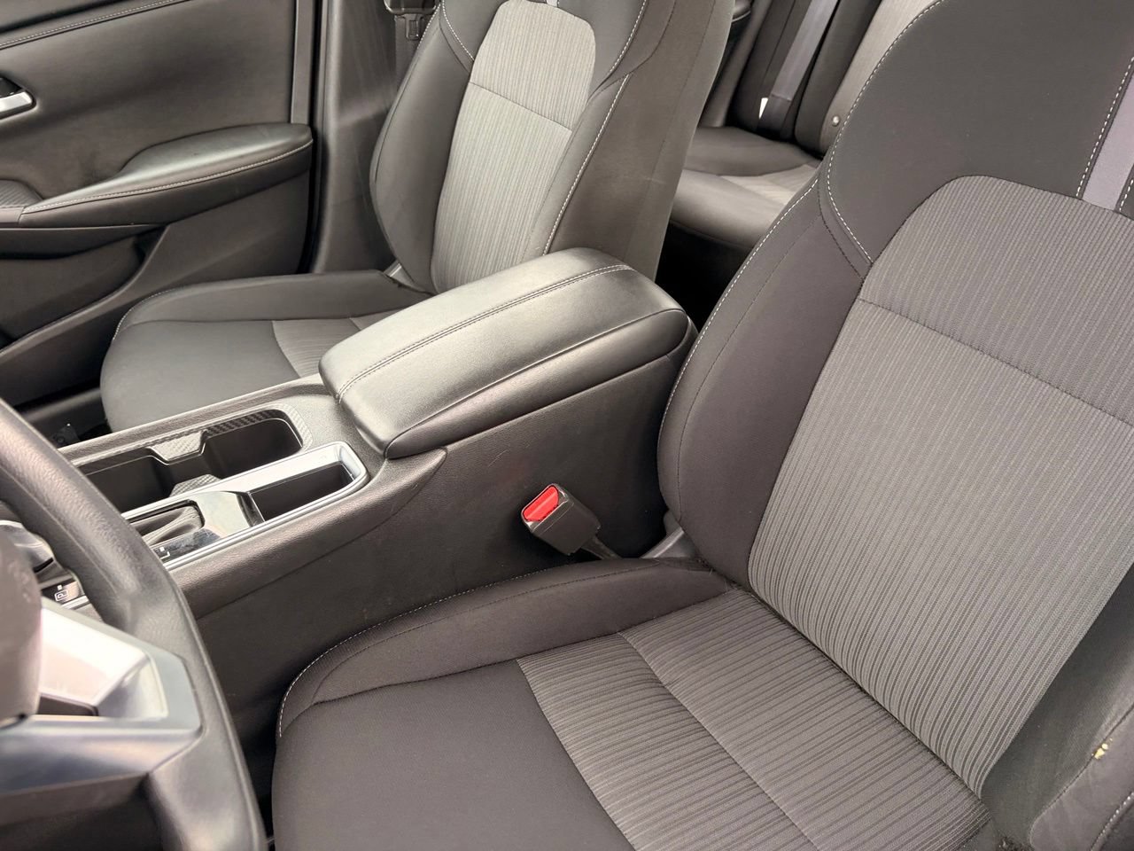 Certified 2024 Nissan Sentra SV FWD image 19
