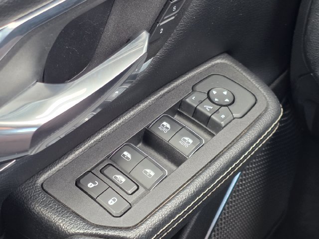Used 2025 RAM 1500 Laramie AWD/4WD image 28