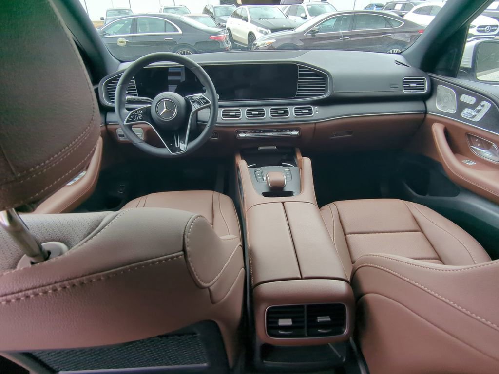 Used 2024 Mercedes-Benz GLE 350 4MATIC image 2